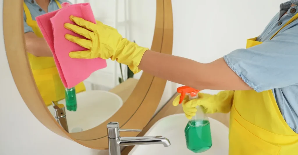 Como Limpar Espelho Sujo E Deixá-lo Brilhando Sem Manchas 4 Como Limpar Espelho Sujo E Deixá-lo Brilhando